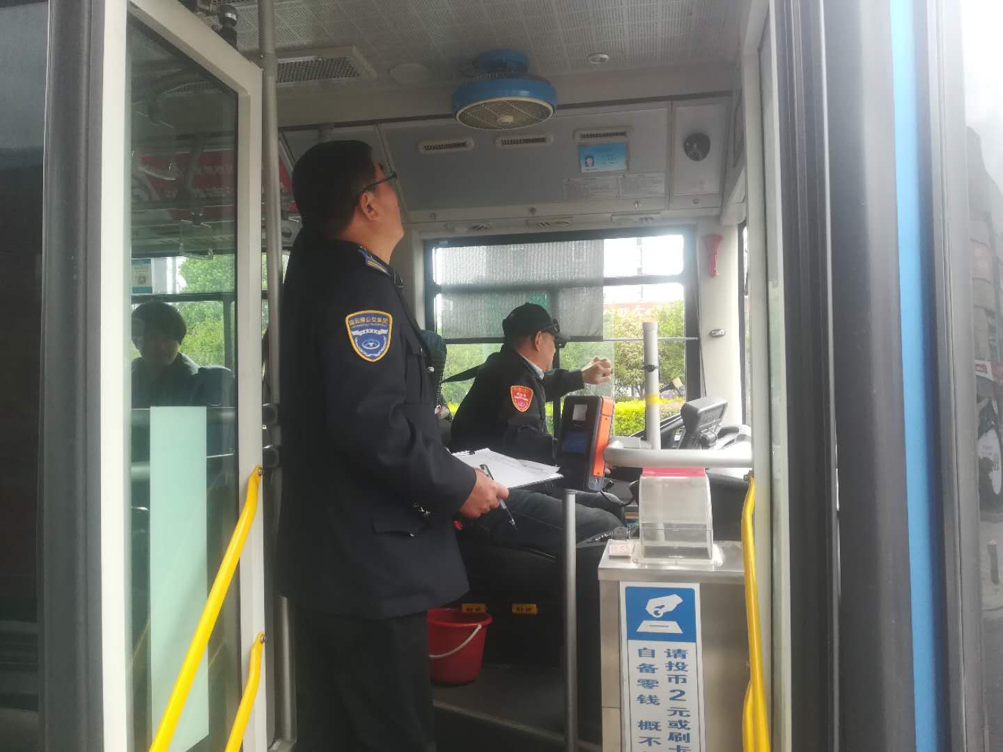 公交集團(tuán)公交事業(yè)一部持續(xù)開(kāi)展車輛安全大檢查